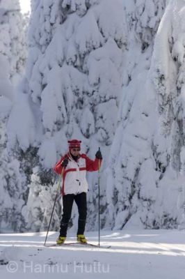 2005_03_06 067.jpg
hiihtäjä hiihtää nainen ulkoilu ulkoilla latu suksi luistelutyyli tykky lumi urheilu urheilla liikunta harrastus talvi paljakka puolanka
Avainsanat: hiihtäjä hiihtää nainen ulkoilu ulkoilla latu suksi luistelutyyli tykky lumi urheilu urheilla liikunta harrastus talvi paljakka puolanka
