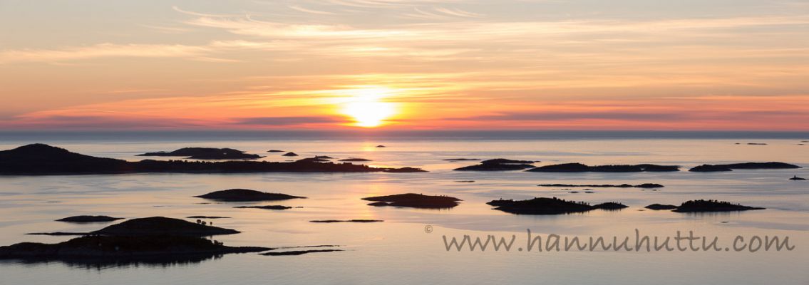 20170724_019a.jpg
auringonlasku merimaisema panoraama tyyni meri Senja hamn Norja
Avainsanat: auringonlasku merimaisema panoraama tyyni meri Senja hamn Norja