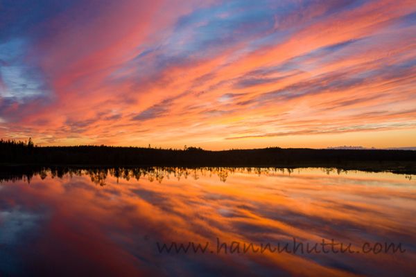 20200804_014
säynäjäjärvi auringonlasku kesä ilmakuva järvimaisema taivas
Avainsanat: säynäjäjärvi auringonlasku kesä ilmakuva järvimaisema taivas